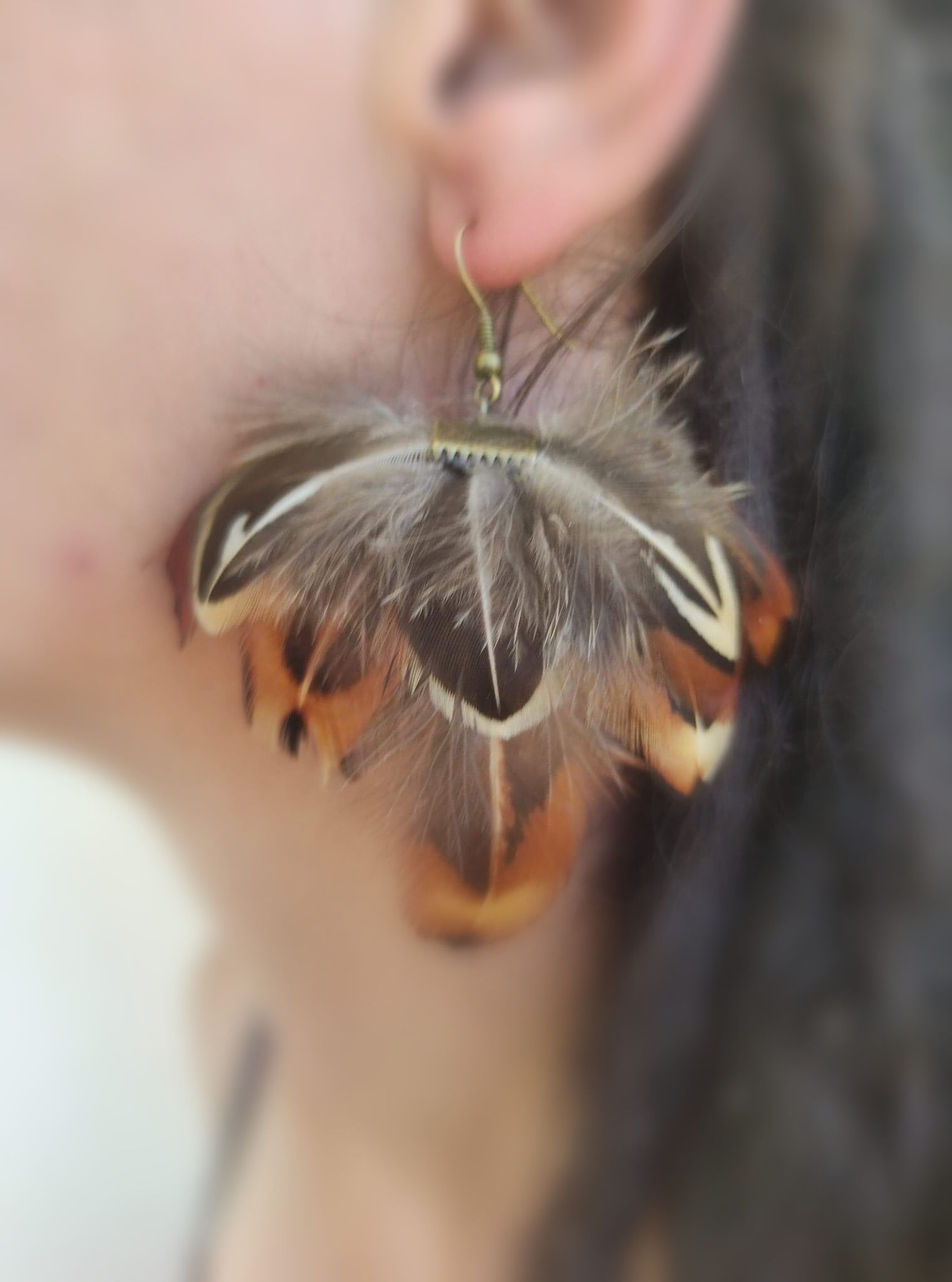 Boucle d'oreille en plume de faisan 