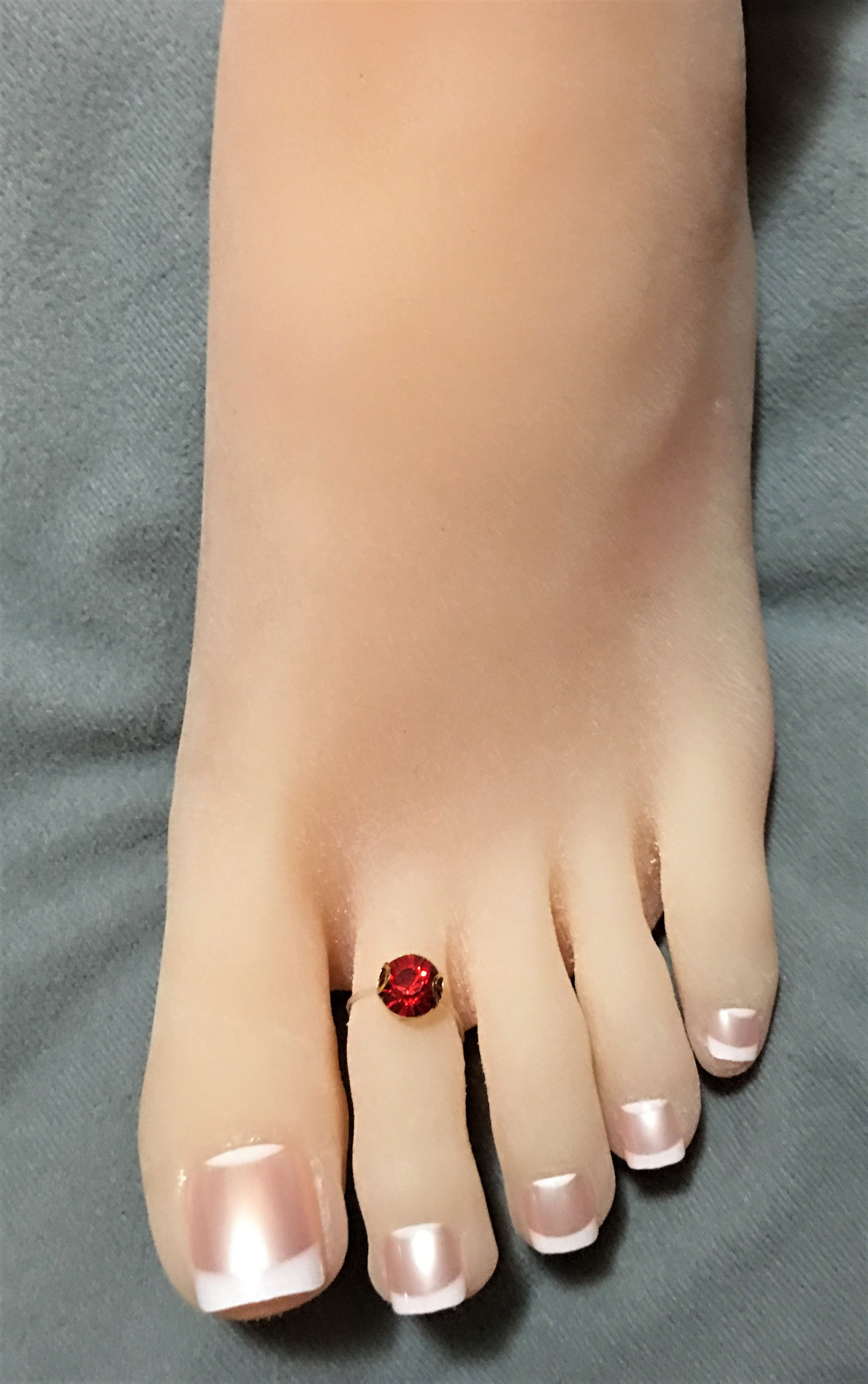 Red Rhinestone Stretch Toe Ring
