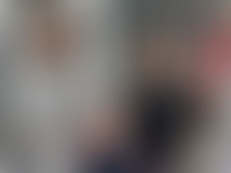 Skolotāja I.Neiciniece ar K.Garnovski un R.Niedru