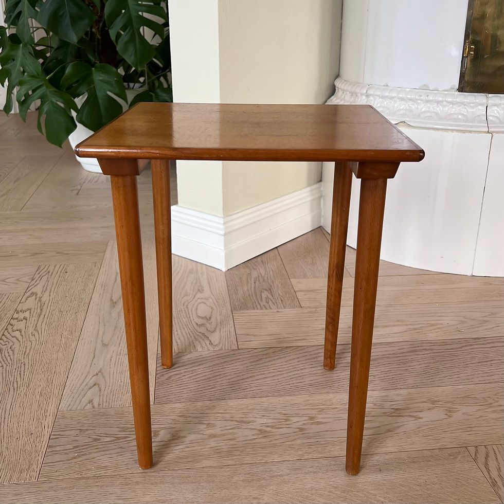 Miniatyrbilde: Teak Sidebord