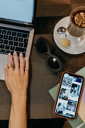 WORKSHOPS E PALESTRAS.jpeg