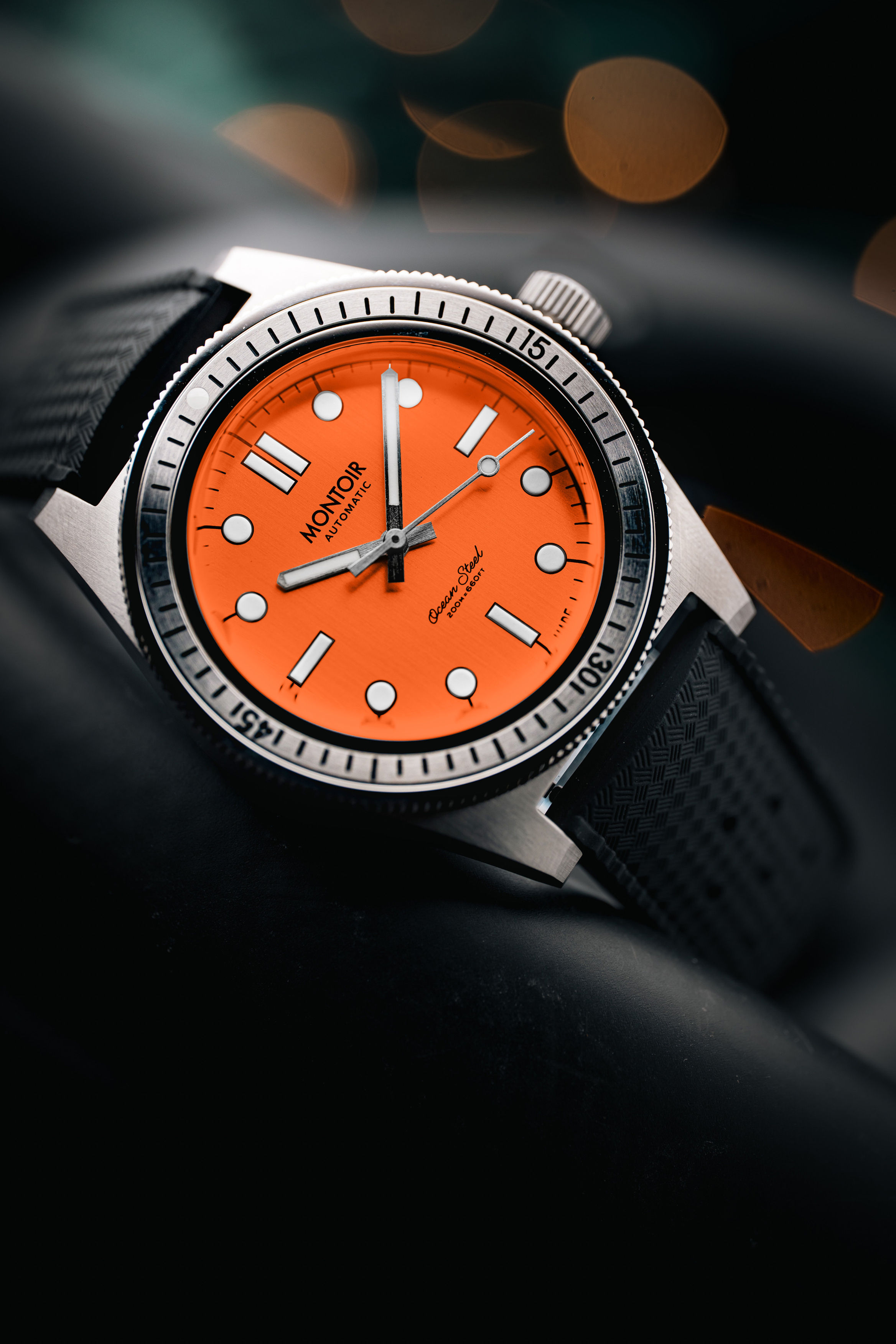 Montoir V2.5 Ocean Steel Tangerine (Numbered to 50 Pieces Only)
