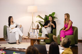 Jantar de Negócios para Mulheres movimenta o auditório do Sindilojas Cachoeira do Sul