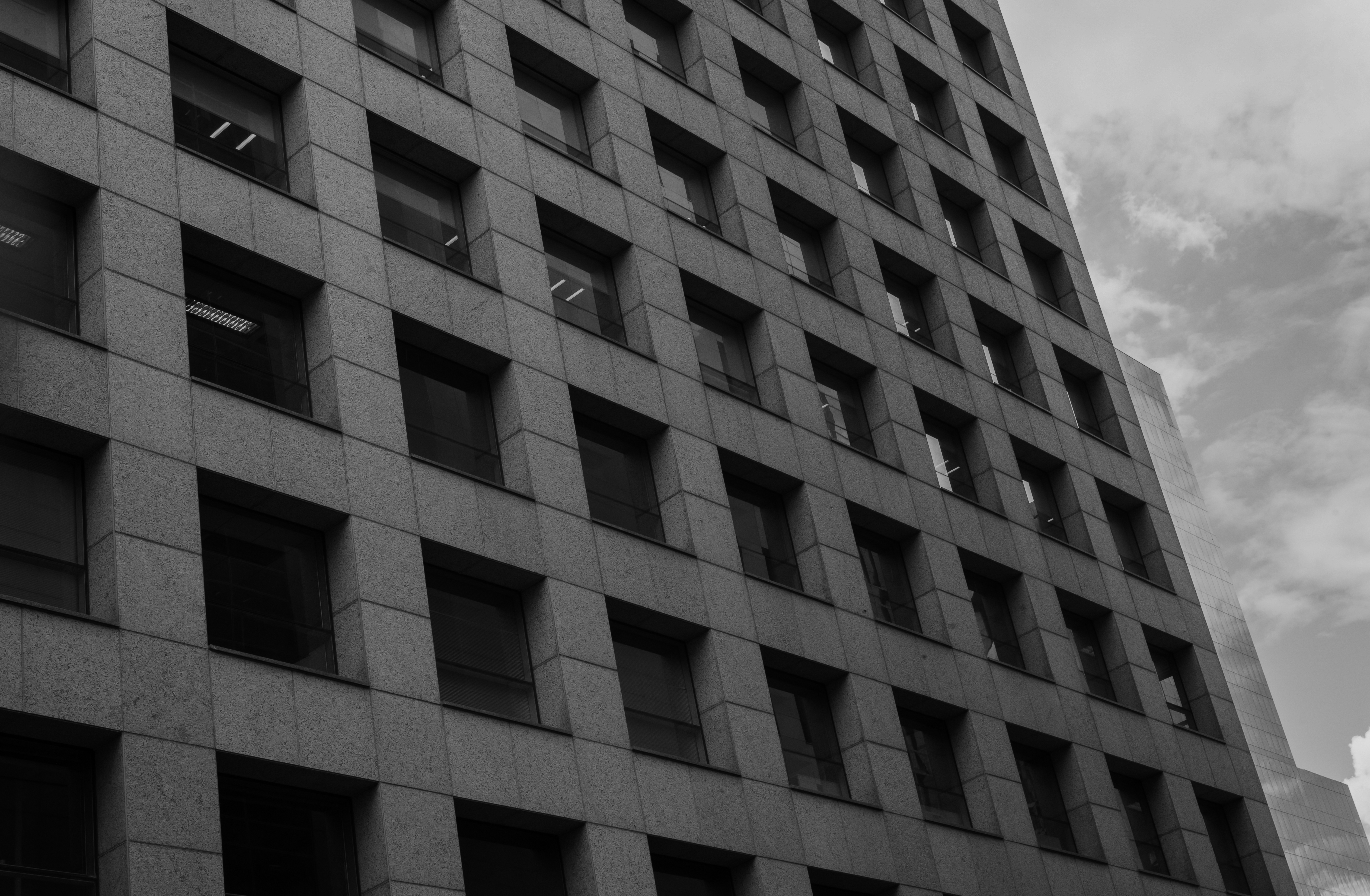 Quais são as diferenças entre um assessor de investimentos e um consultor de valores mobiliários?