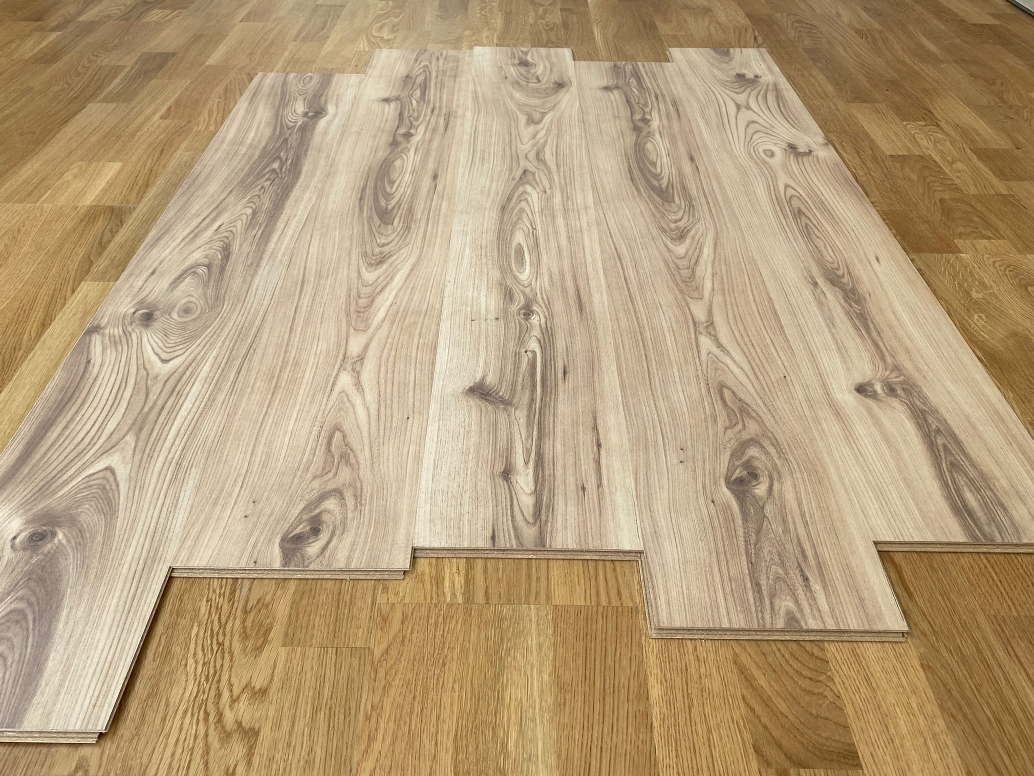 STOCK DI 147,50 MQ - AC3 Olmo - COD 9300