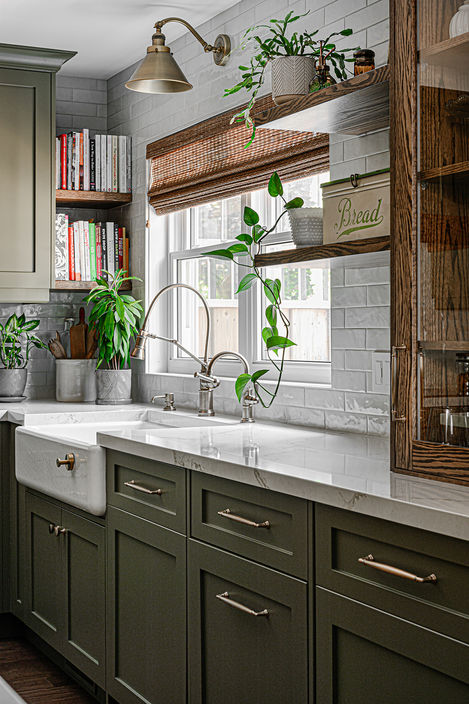 Valleau Cabinetry Centre Kitchen-15