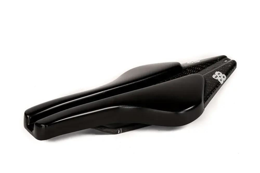 Wove V8 Carbon TT + Tri Saddle