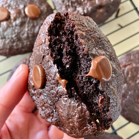Flourless Dark Chocolate Brownie Cookies