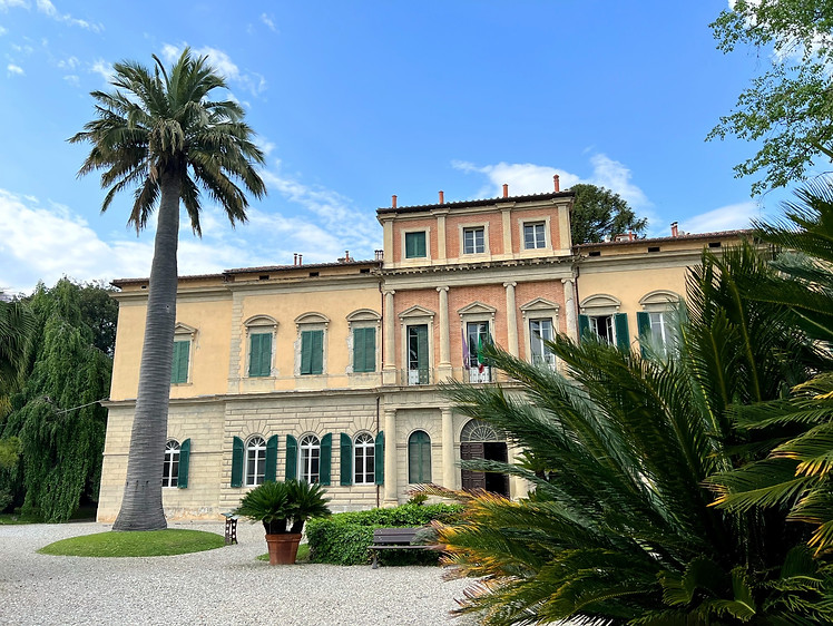 Pisa Italy Botanical Garden. Pisa Travel Planning.