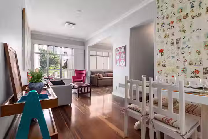 Miniatura: CurtaLeblon 29: Espaçoso, com 2 quartos e a 7min da praia