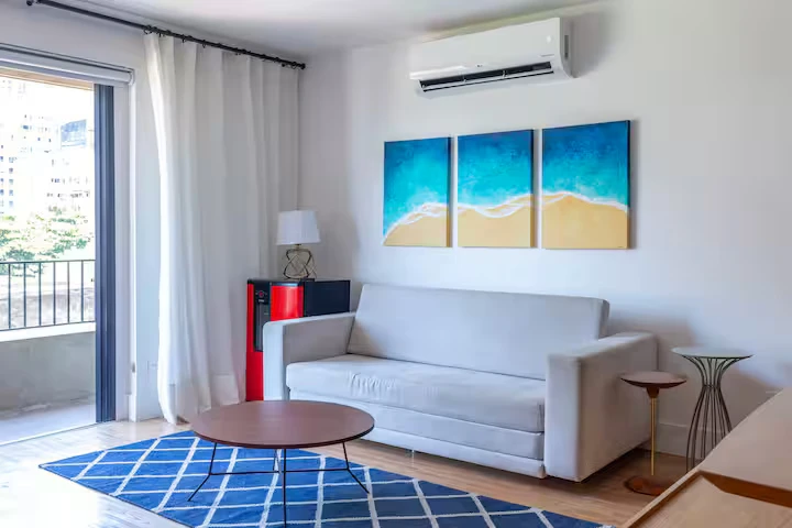 Curta Copacabana 15: 1 quarto, novo, com vaga, academia e solário