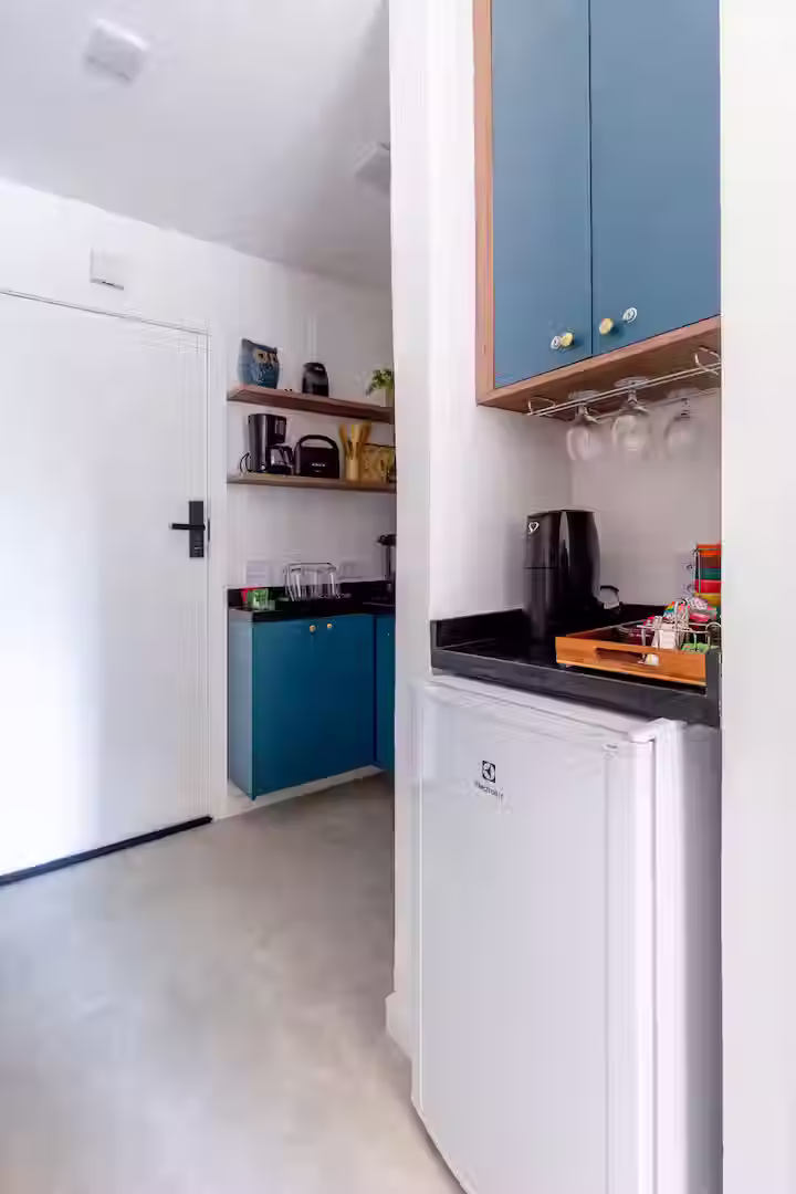 Miniatura: Curta Ipanema 18: Studio novo, completo a 4 minutos da praia.