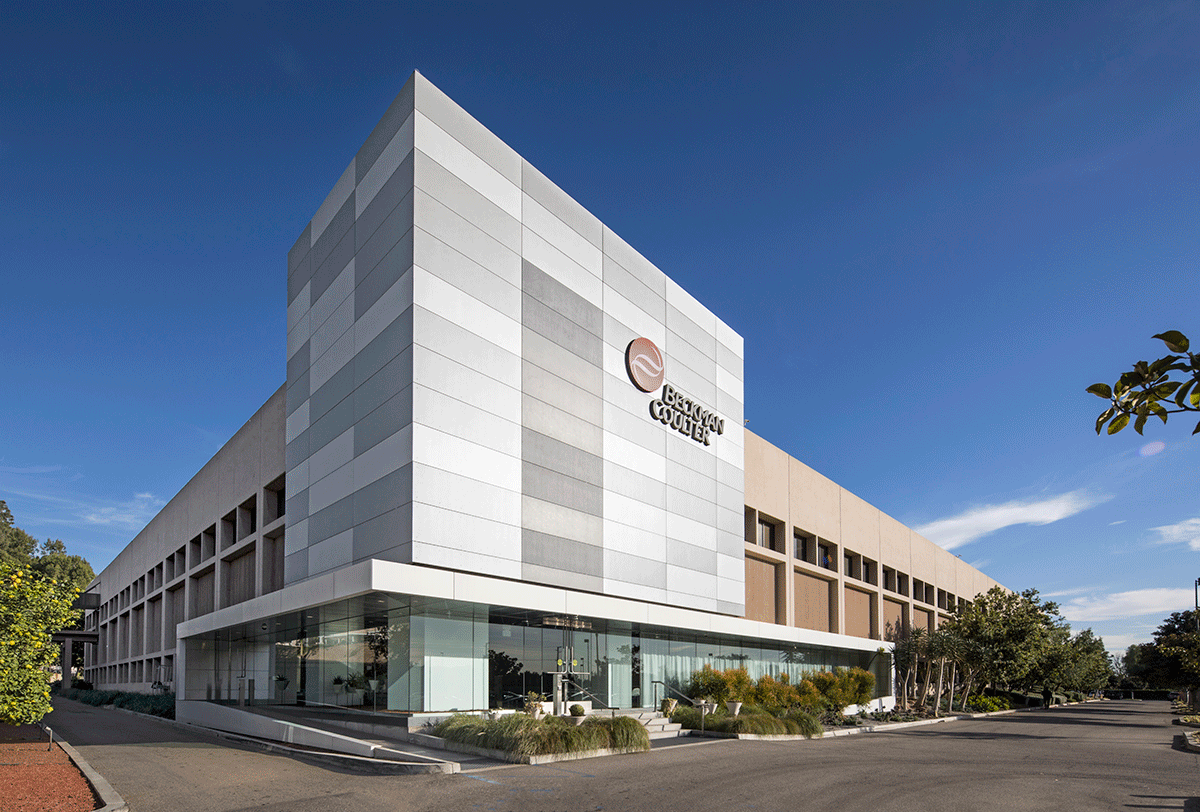 beckman-coulter_exterior-4_hresgif.gif