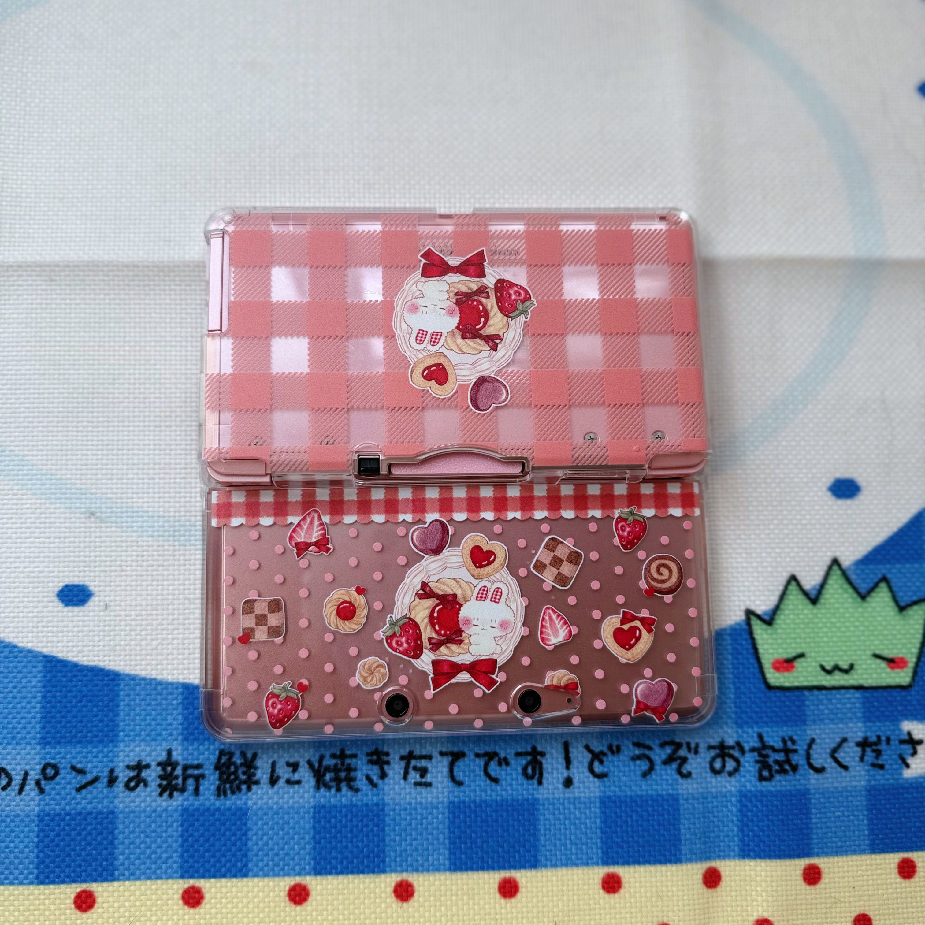 Cute strawberry 3ds 2ds nds case
