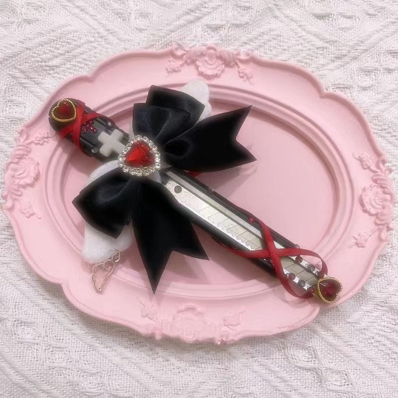 Thumbnail: kawaii custom craft knives