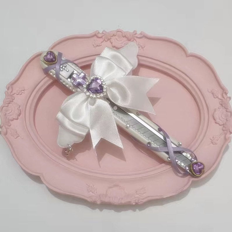 Thumbnail: kawaii custom craft knives
