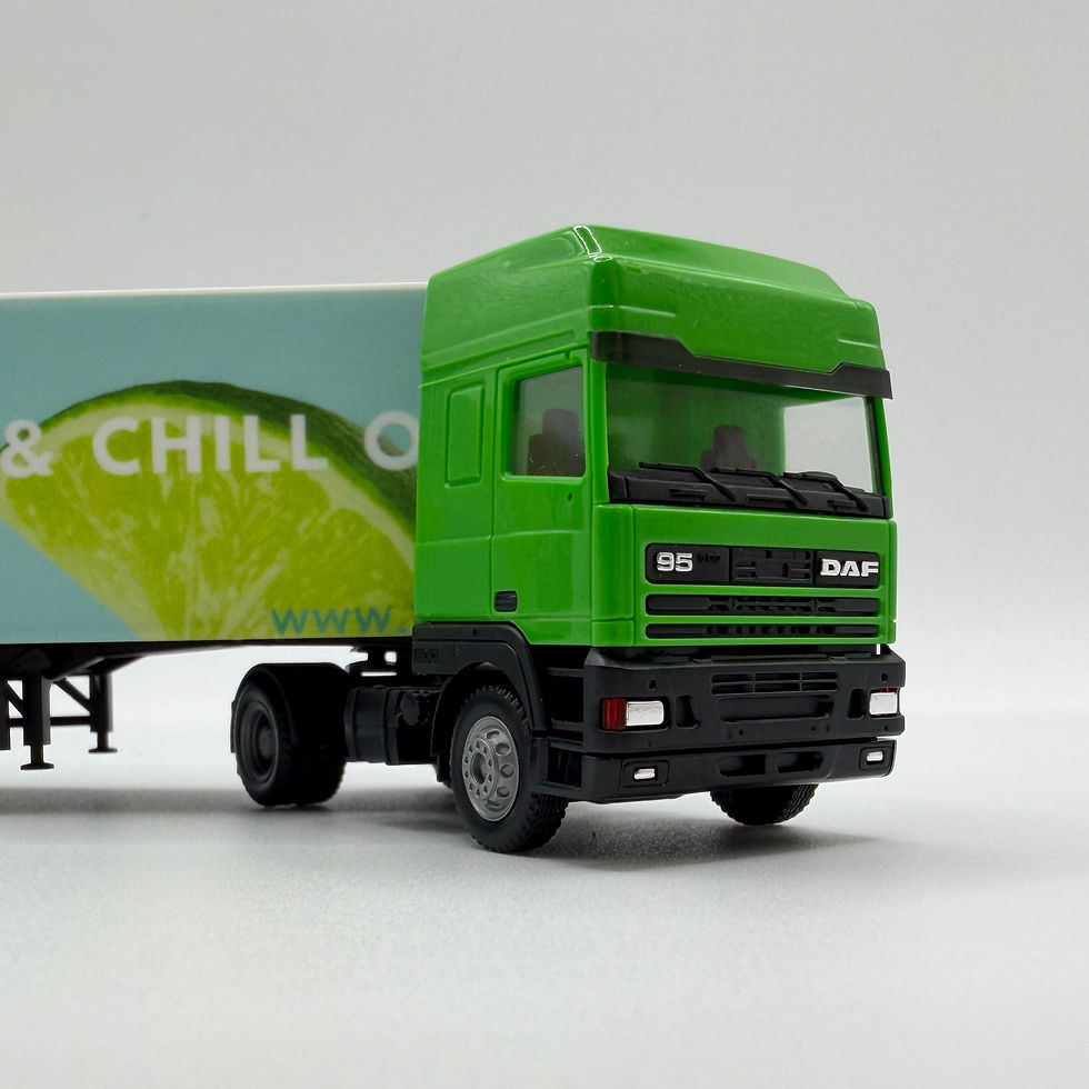 Thumbnail: Semitrailer TKL with DAF 95 truck scale 1/87 H0
