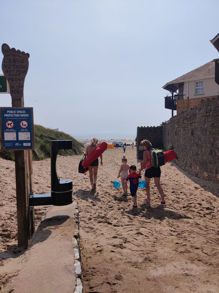 Water bottle refill fountain at Swanage beach