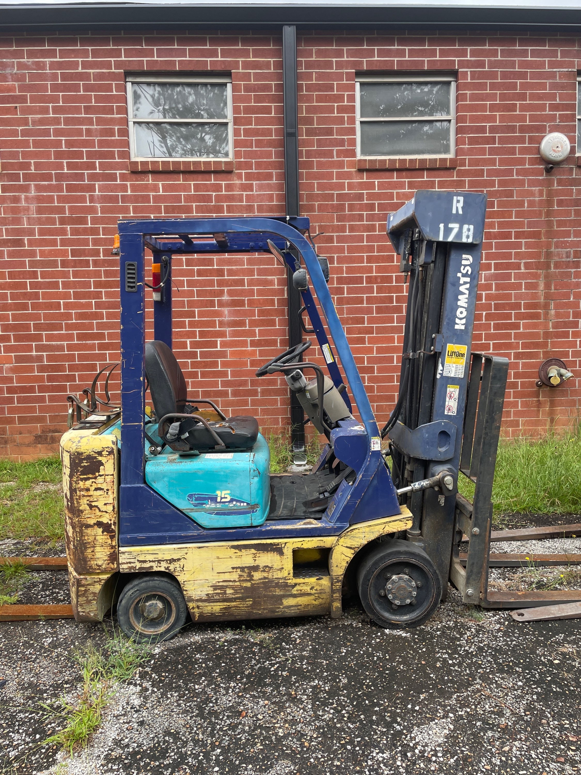 Komatsu 