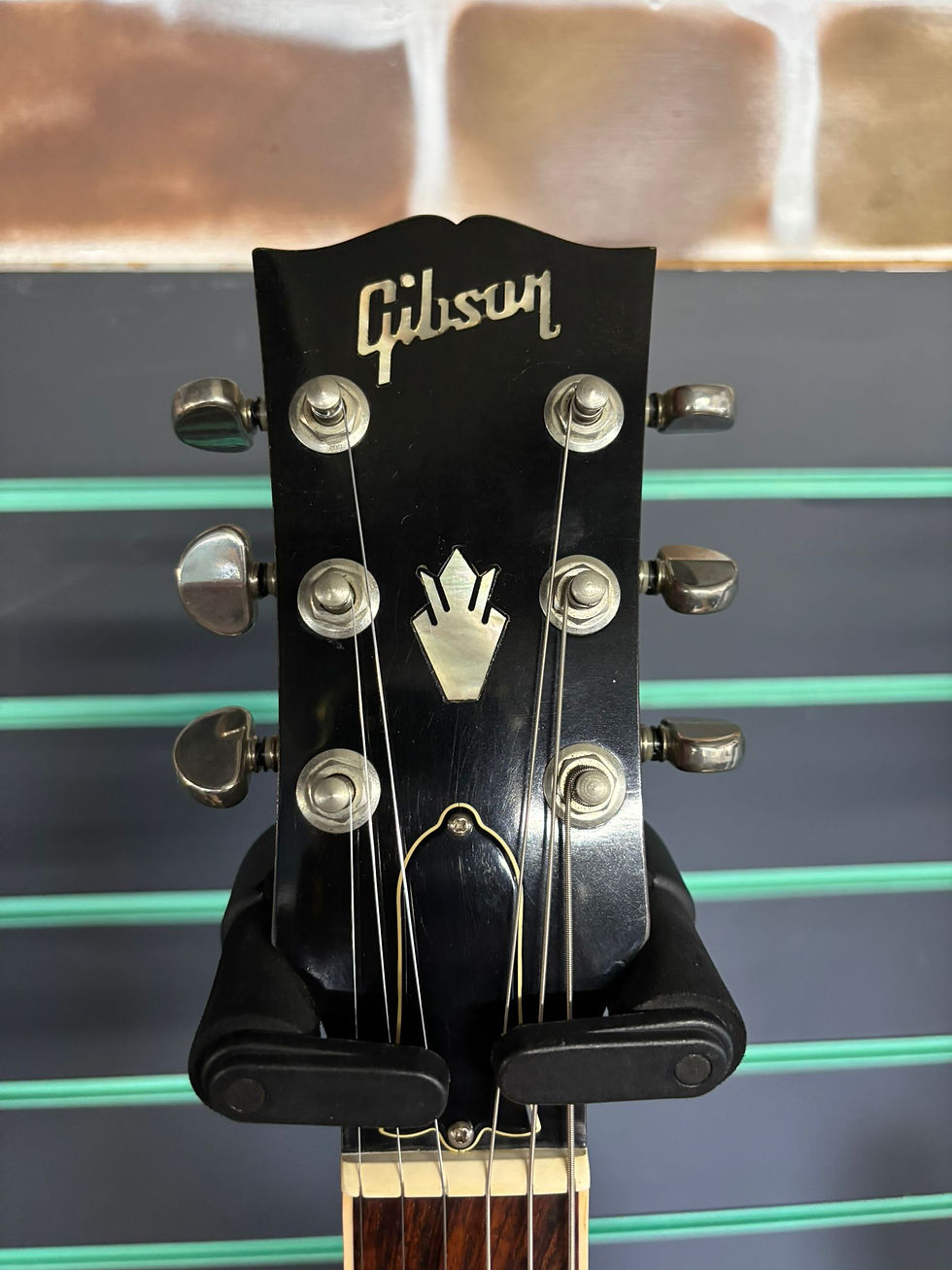 Thumbnail: Gibson ES-335 'Dot' Cherry 2001 Semi-Hollow Left-Handed Electric Guitar