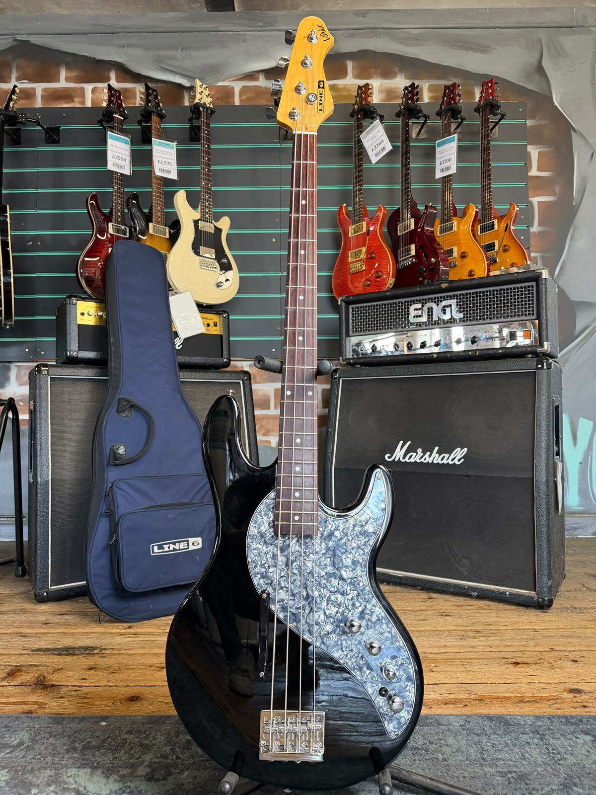 Line 6 Variax Bass 700 Black 2005 Electric Modelling Bass Guitar
