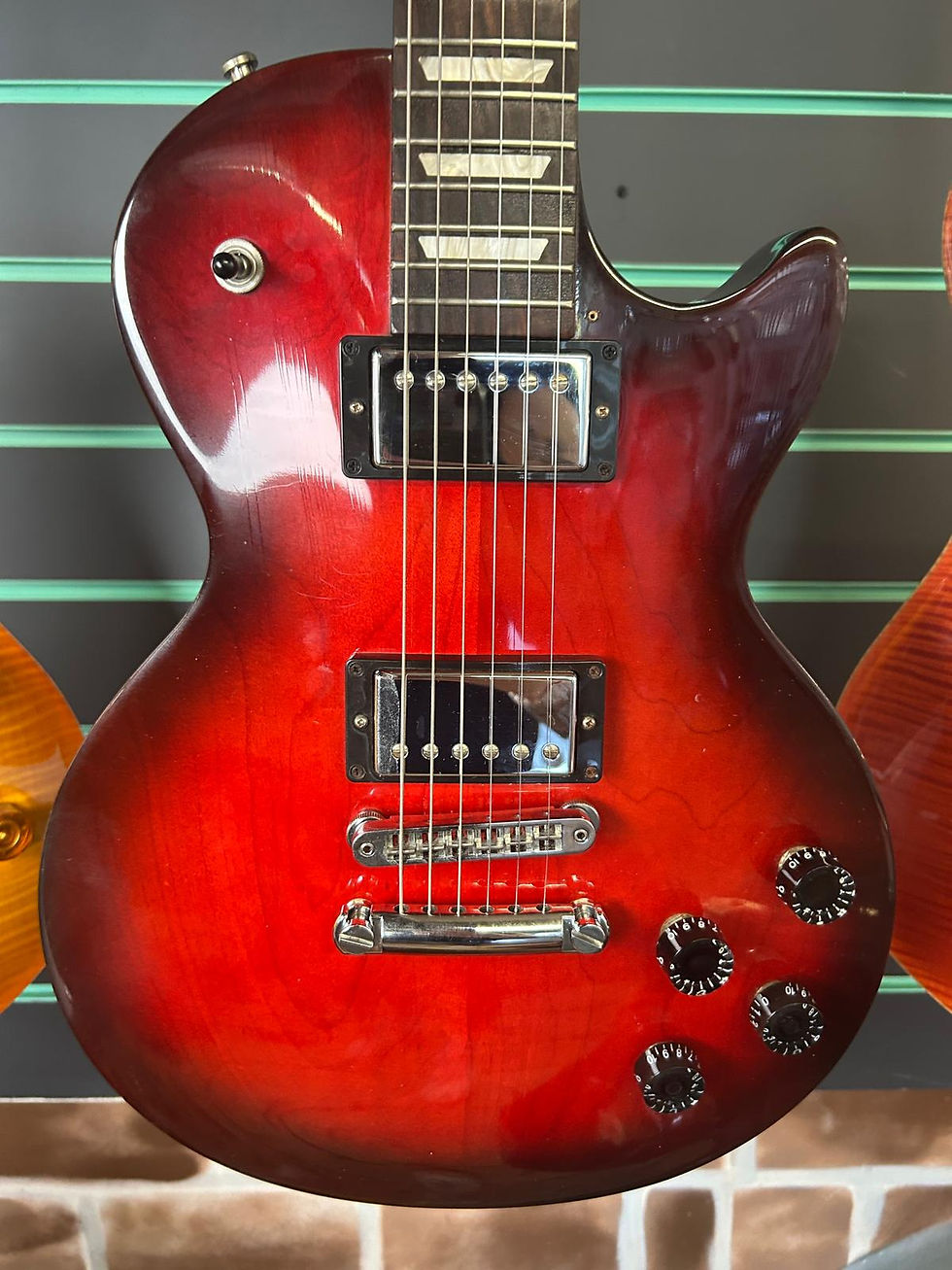 Thumbnail: Gibson Les Paul Studio T Black Cherry Burst 2017 Electric Guitar
