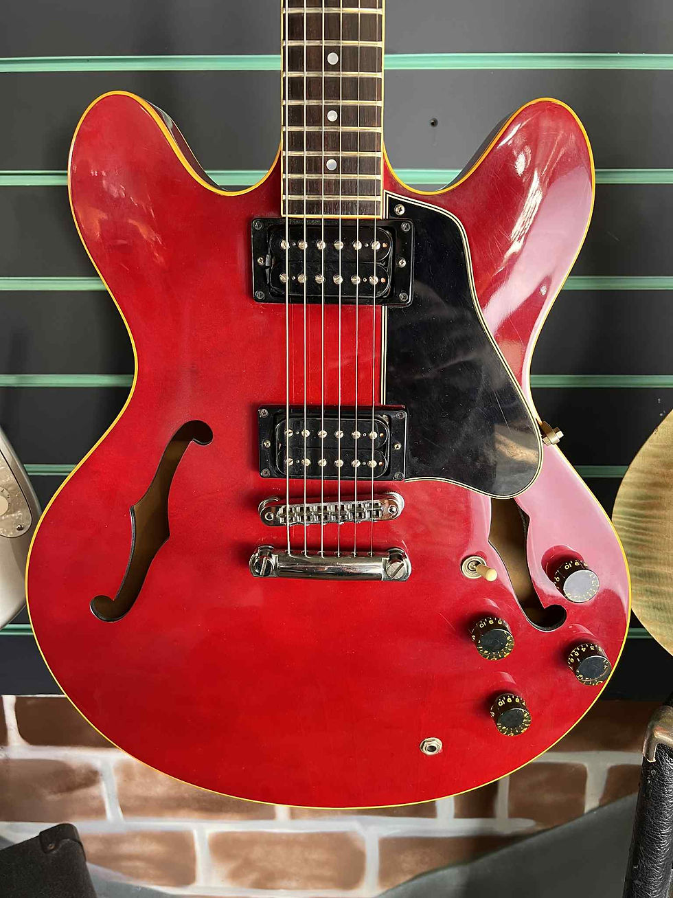 Thumbnail: Gibson ES-335 Pro Cherry Red 1980 Vintage Semi-Hollow Electric Guitar