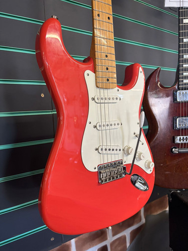 ギター Fender Hank Marvin - Fiesta Red Fender Hank Marvin Signature Stratocaster Vintage Fiesta Red