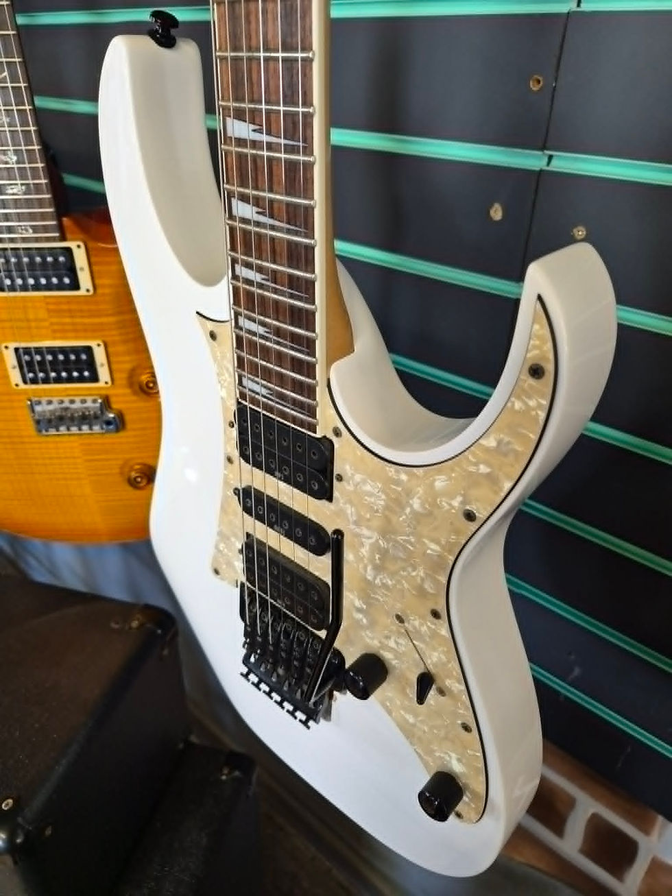 Thumbnail: Ibanez RG350DX White 2010 Electric Guitar