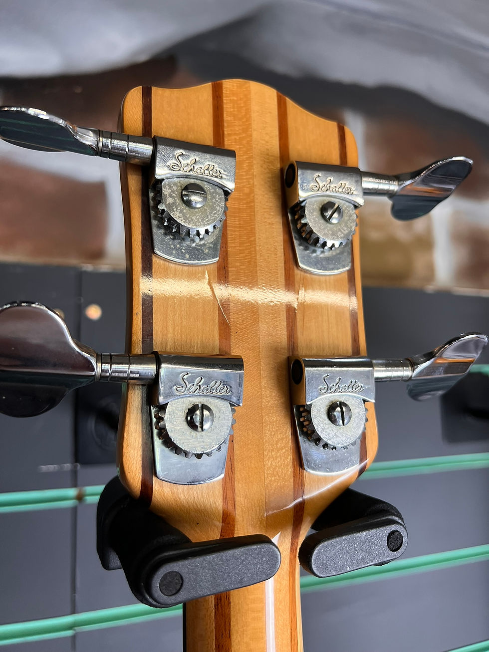 Thumbnail: Wal Pro Bass I 3-Tone Sunburst 1981 Electric Bass Guitar