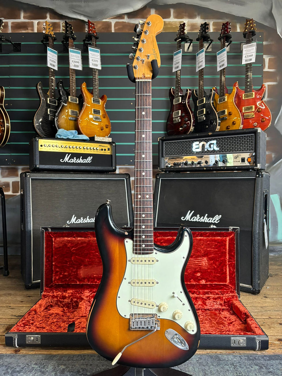 Thumbnail: Fender Roadhouse Stratocaster 3-Colour Sunburst 1998 Electric Guitar