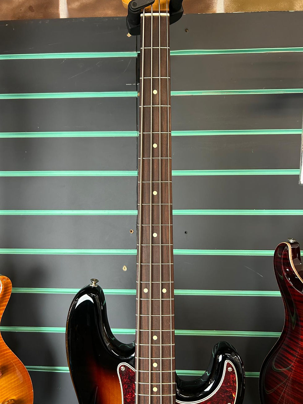 Thumbnail: Fender Vintera II '60s Precision Bass 3-Colour Sunburst 2023 Electric Bass