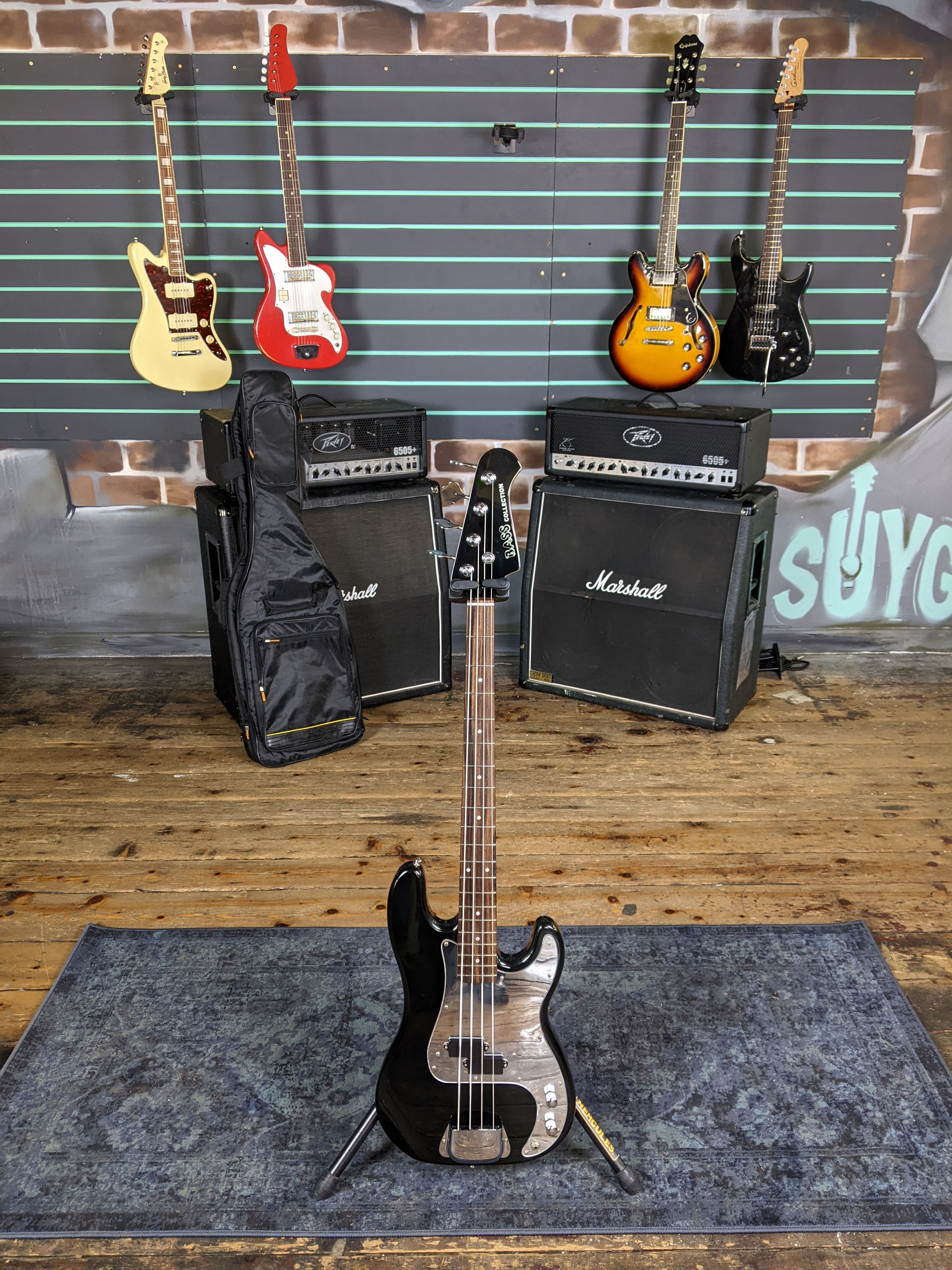 Bass Collection ‘Lizzy’ Power Bass Jet Black Electric Bass