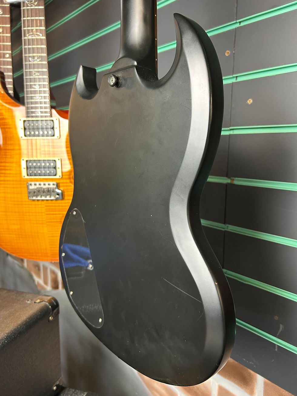 Thumbnail: Epiphone G400 Gothic Satin Black 2006 Electric Guitar