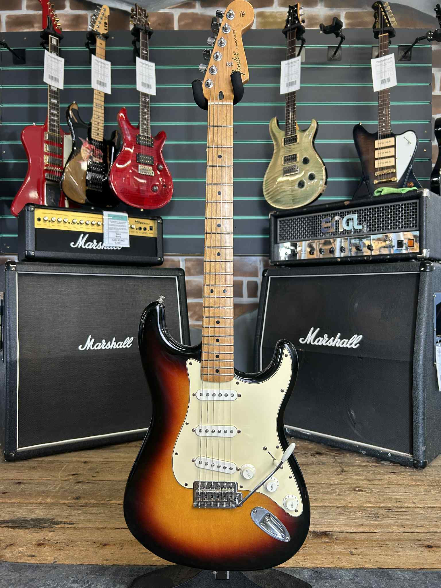Fender Standard Stratocaster 3-Colour Sunburst 2008 Electric Guitar