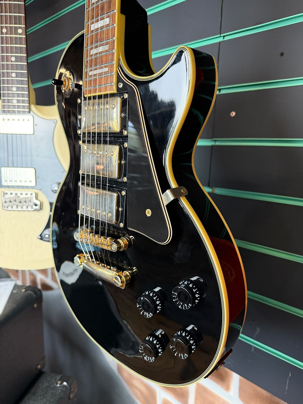 Thumbnail: Epiphone Les Paul Custom Black Beauty 2006 Electric Guitar
