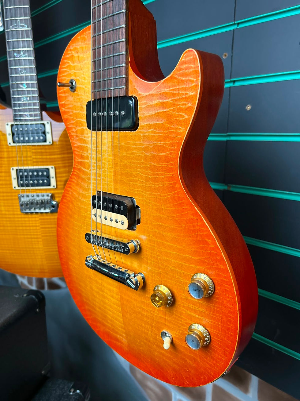 Thumbnail: Gibson Les Paul Gary Moore BFG Signature Lemon Burst 2009 Electric Guitar
