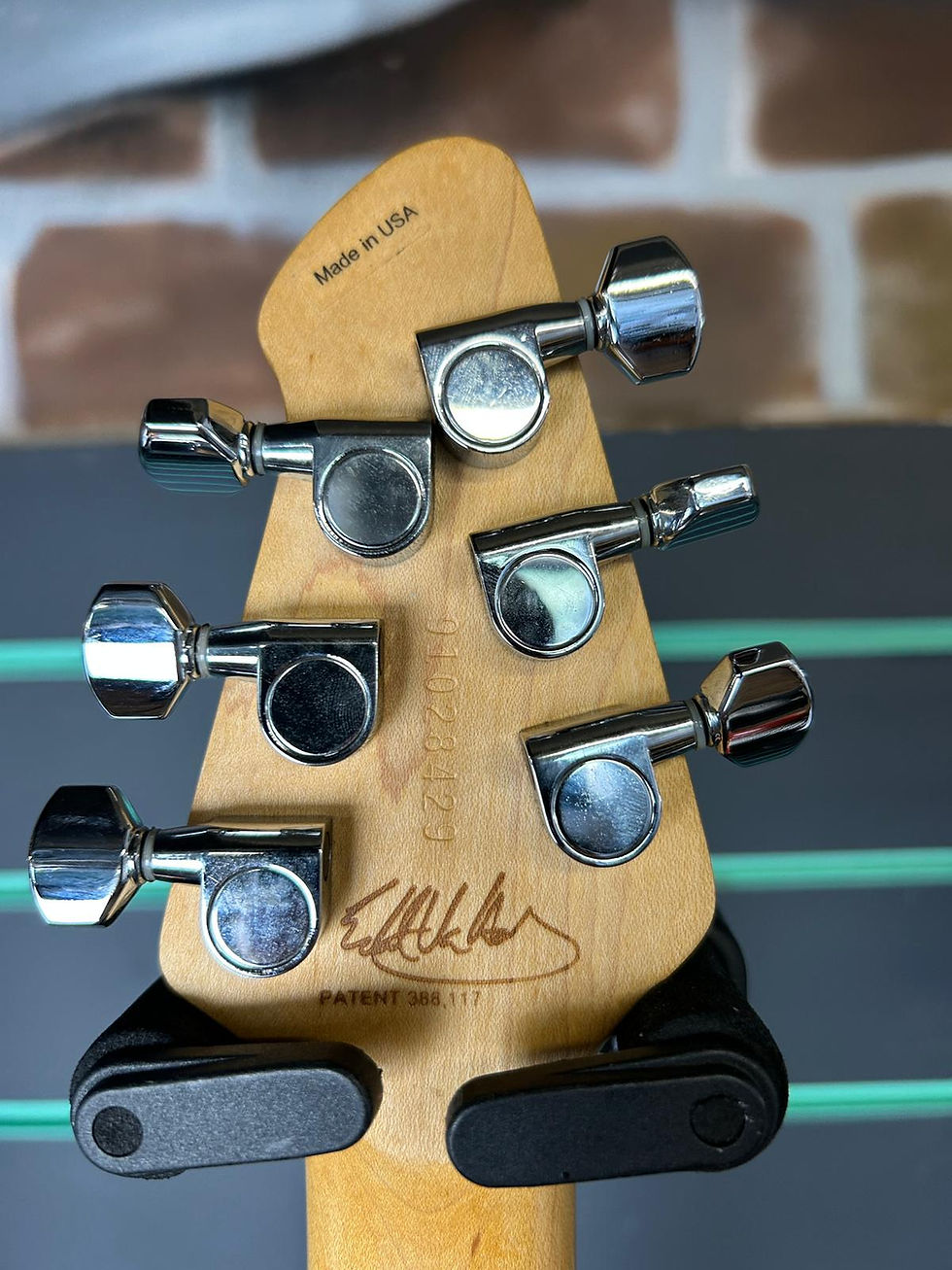 Thumbnail: Peavey Wolfgang Special USA Sunburst 2002 Electric Guitar