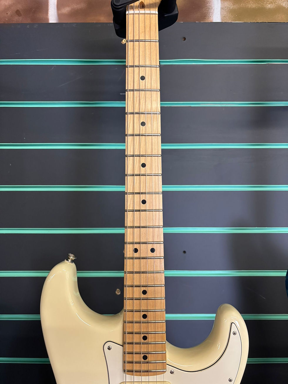 Thumbnail: Fender Limited Edition American Performer Stratocaster 2019 Olympic White Electr