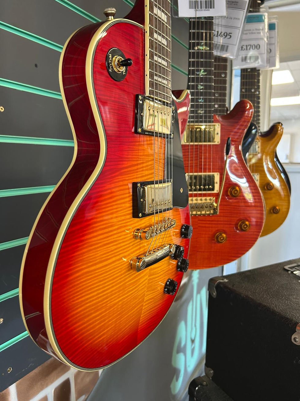 Thumbnail: Epiphone Les Paul Custom Plus Heritage Cherry Sunburst 2006 Electric Guitar