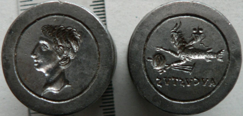 RIC I 126