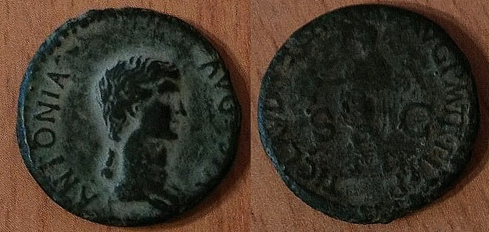 RIC_I_92;_Cohen_6;_Sear_1902_Dupondio_An