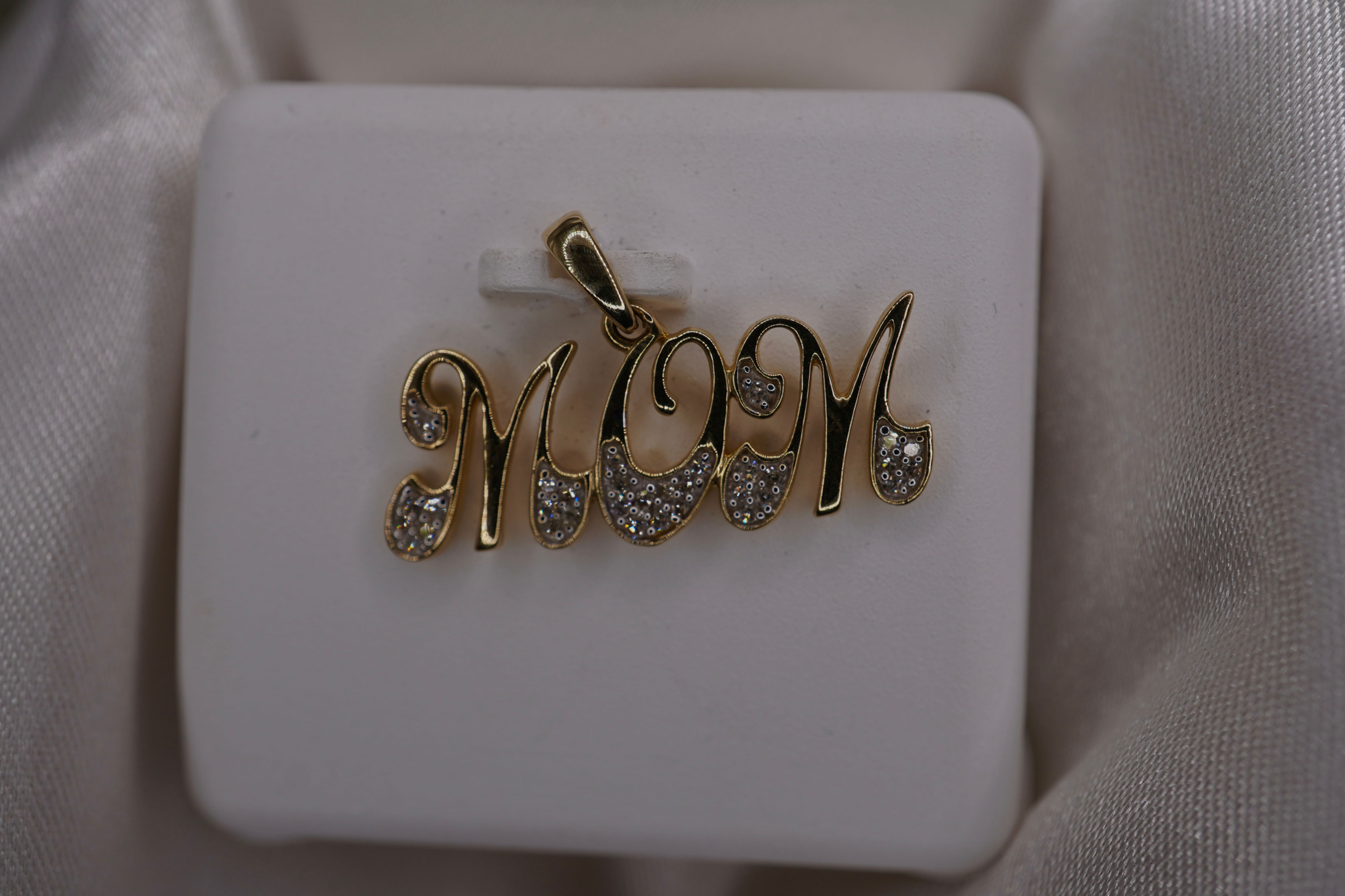 14K Yellow Gold “Mom” Script Pendant with Diamond Accents