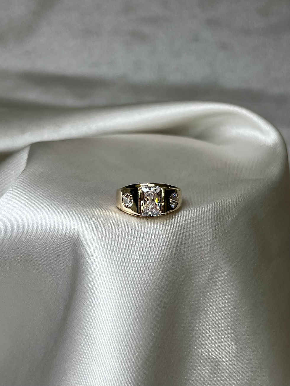 Thumbnail: 14k men april birthstone ring