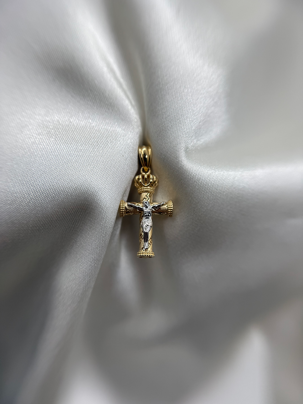 Thumbnail: 14k Crown Cross Pendant 
