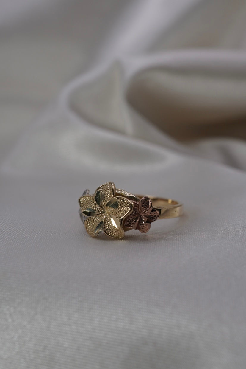 Thumbnail: 14k Triple Bloom Hibiscus Ring 
