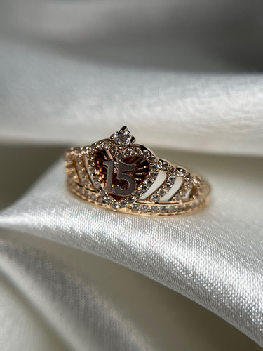 14k Fancy Crown Quinceñera Ring LRC Jewelry Inc DBA Joyeria Los