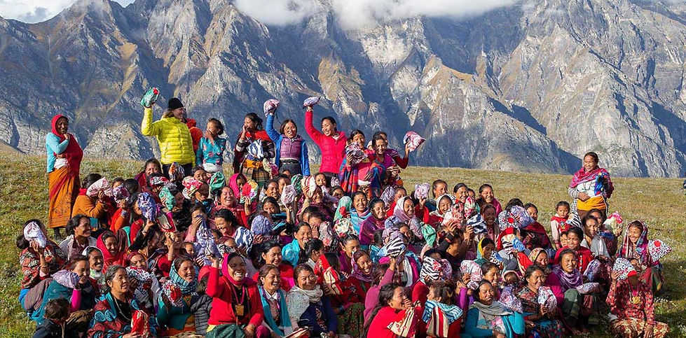 Nepal-girls-with-kits_Dan-Lin_2018web.jp