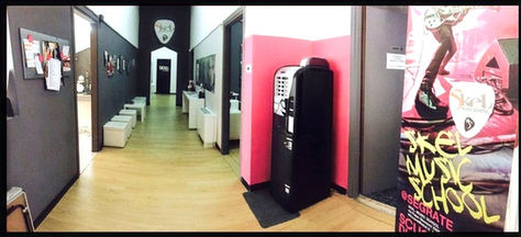 Senza titolo-1_edited.jpg