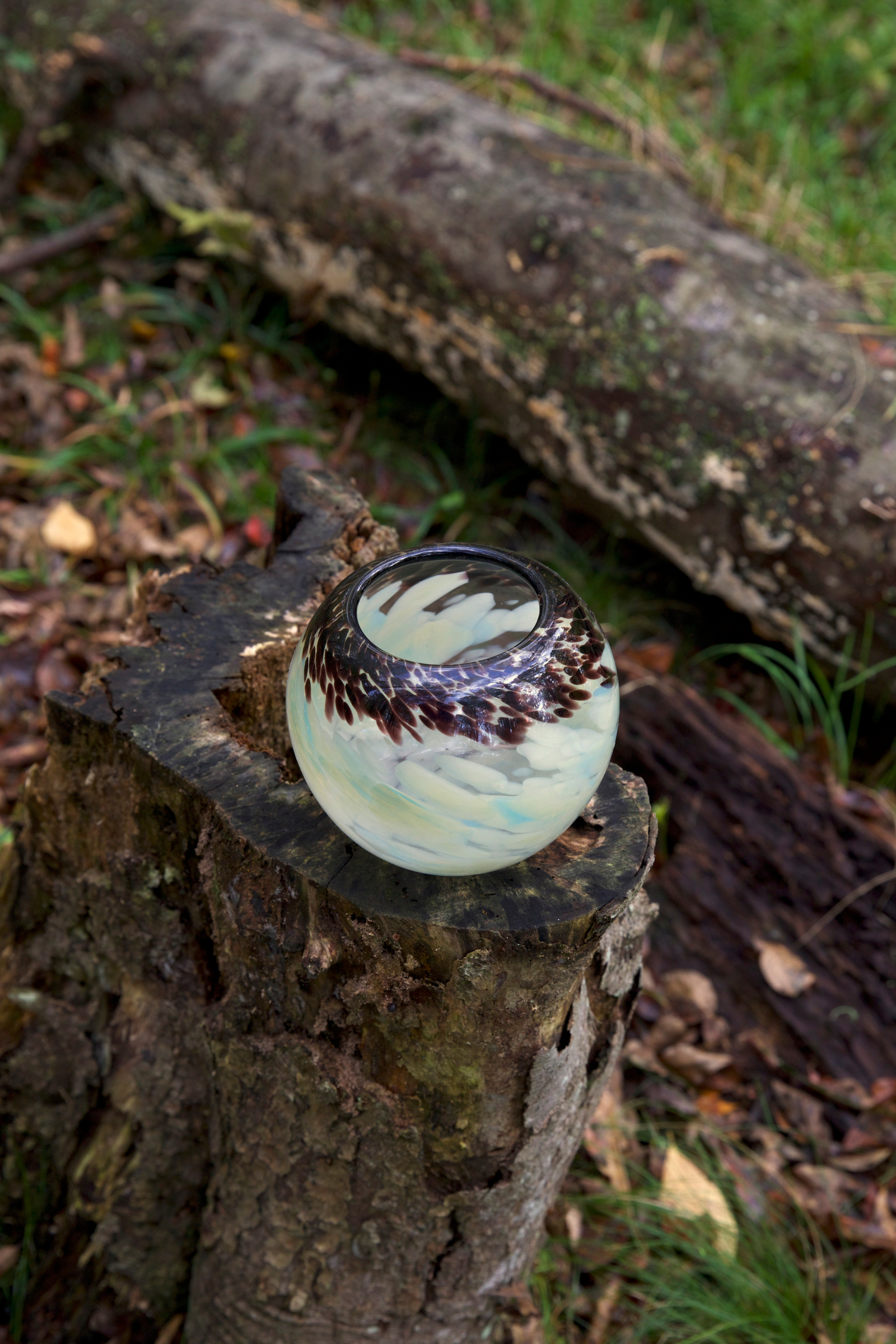 MOTTLED GLASS VASE